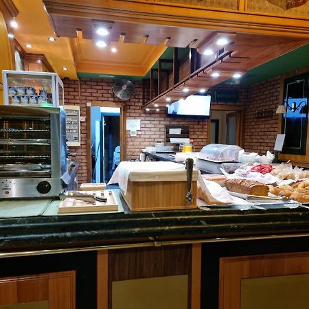 Hotel Jardin De Аранхуэс Экстерьер фото